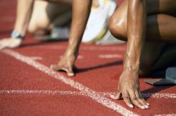 塔图姆在湖人比赛中夺冠，出色防守引发热议！观众掌声雷动